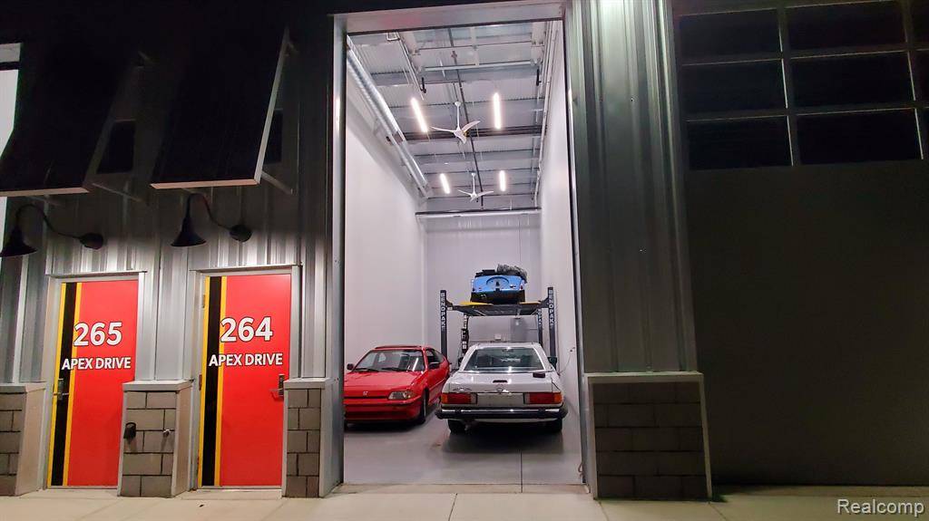 Pontiac, MI 48341,264 APEX Drive