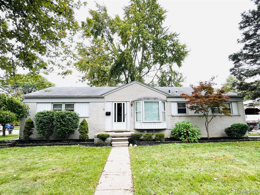 Livonia, MI 48150,30409 HATHAWAY Street