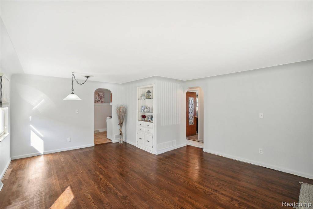 Westland, MI 48186,35060 NORENE Street