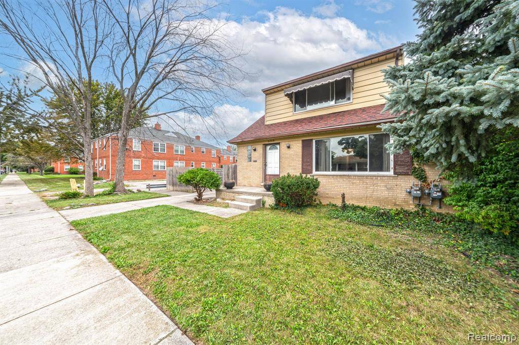 Harper Woods, MI 48225,21519 SLOAN Drive