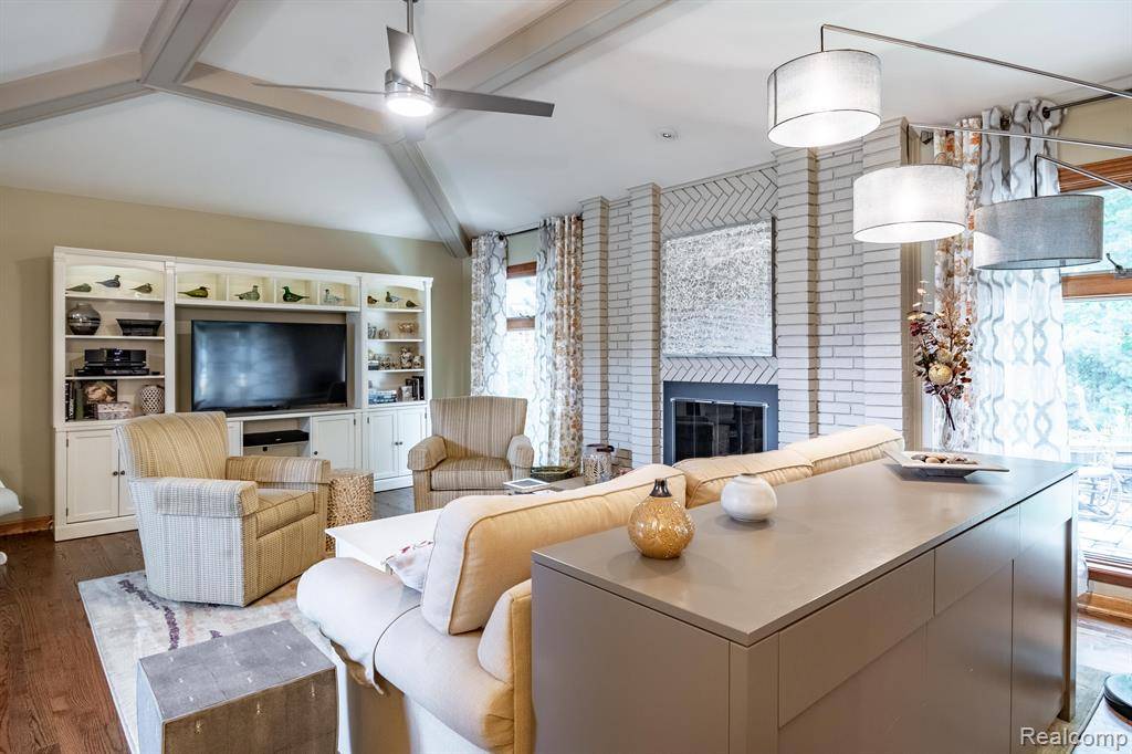 Farmington Hills, MI 48335,38031 ERIC