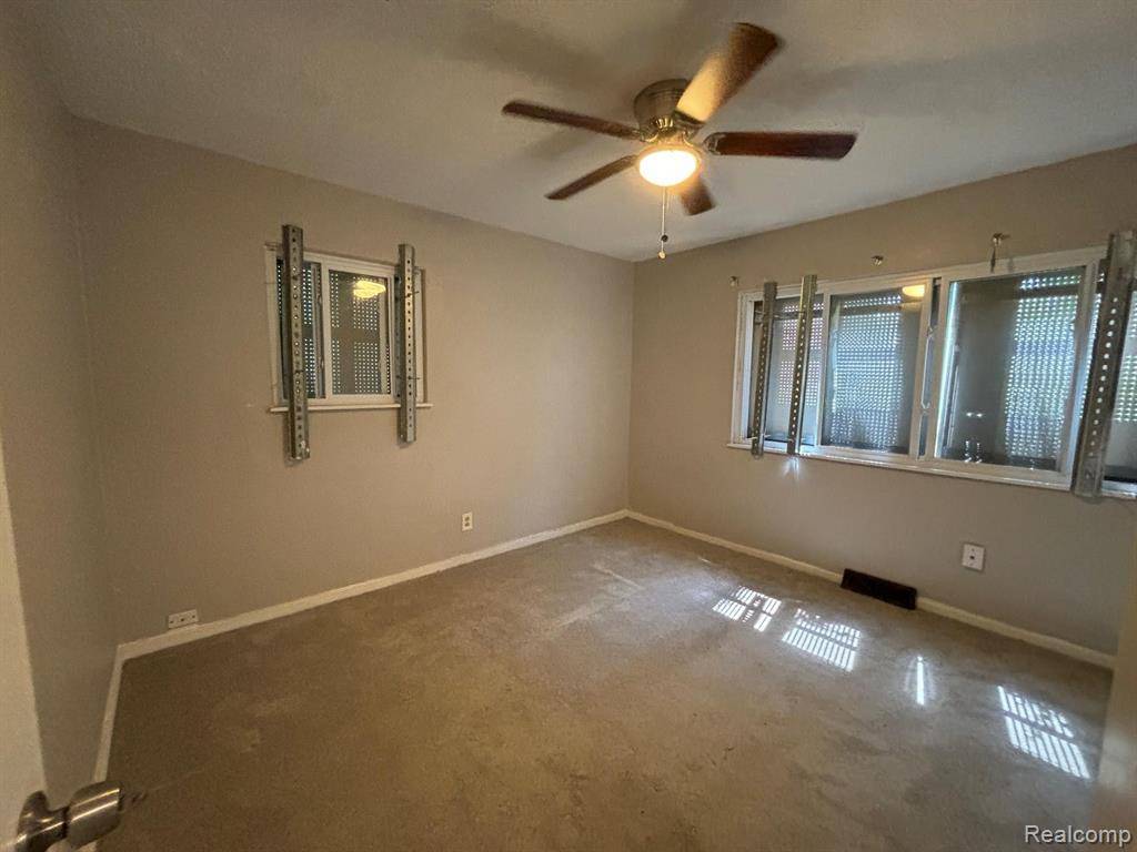 Westland, MI 48186,31804 TUSCOLA