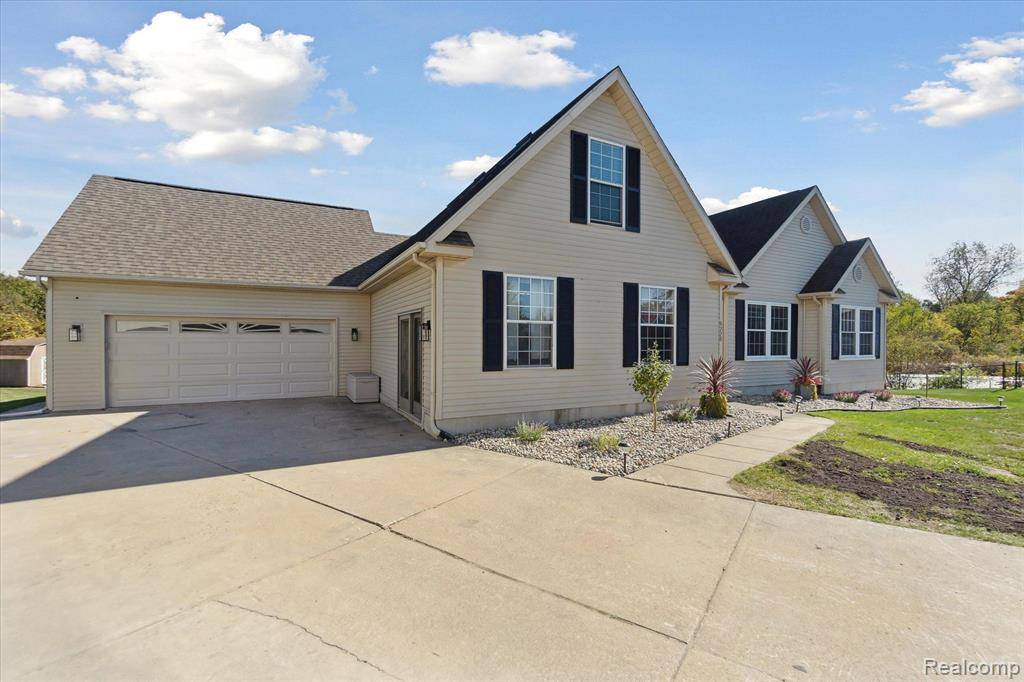 Grand Blanc, MI 48439,6220 WILDERNESS