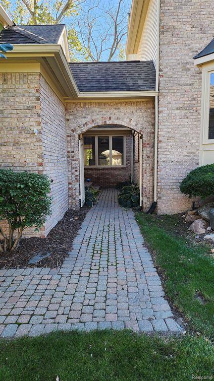 Plymouth, MI 48170,48673 BEAVER CREEK Drive