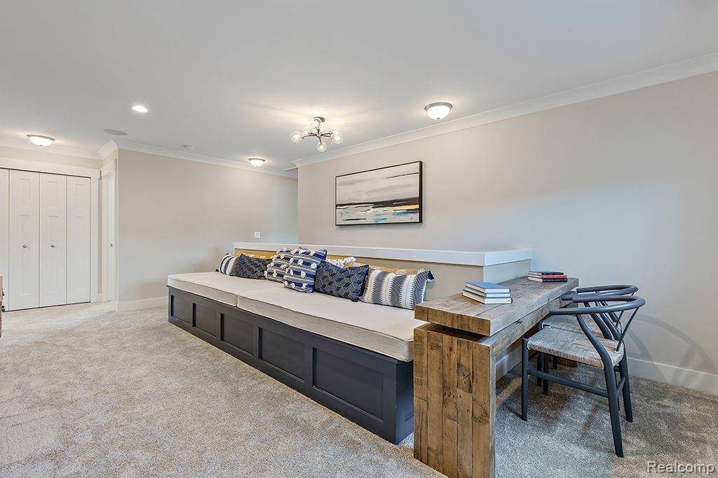 Westland, MI 48186,36297 MONROE