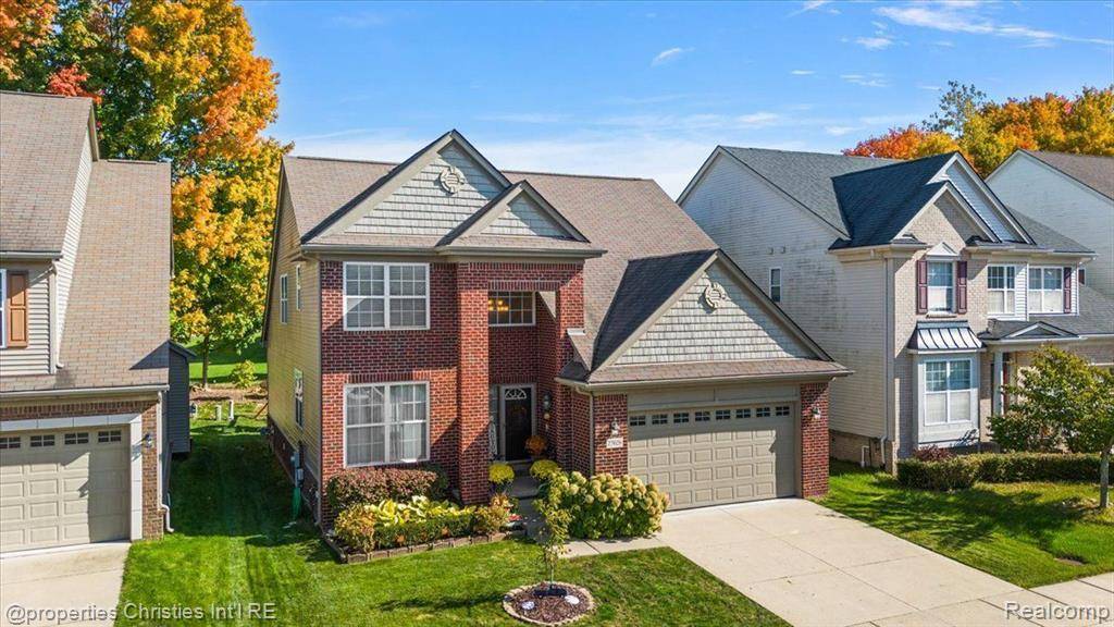 Novi, MI,27026 MAXWELL