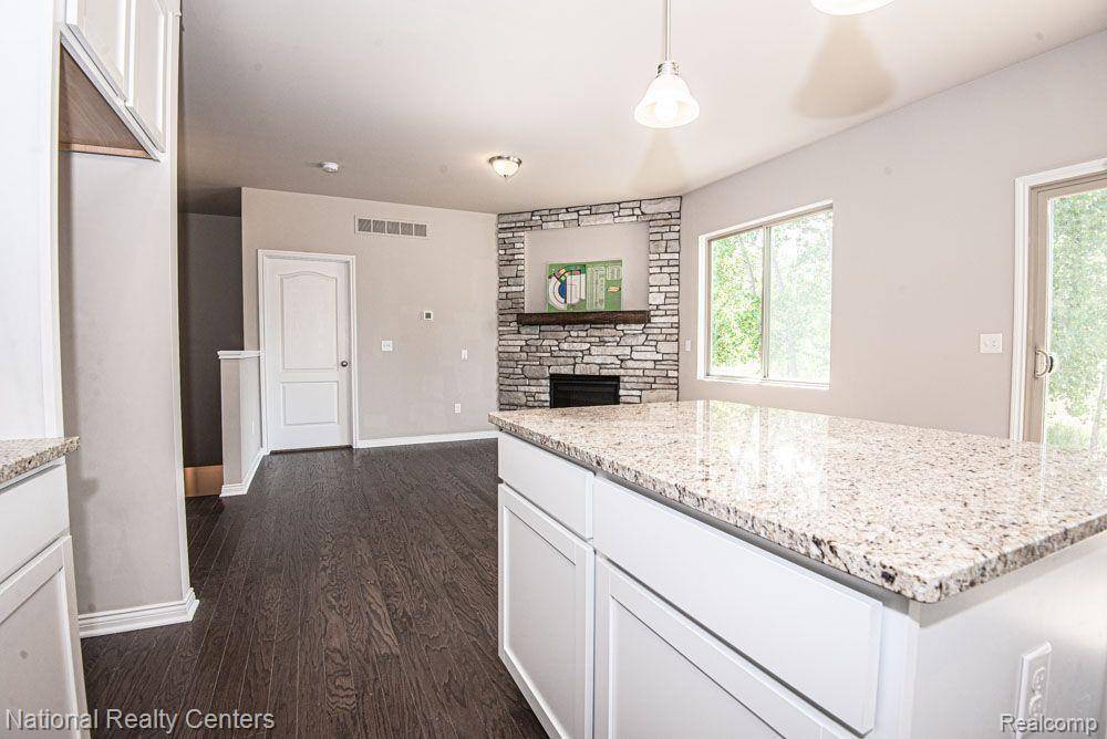 Lapeer, MI 48446,265 DEVONSHIRE Drive