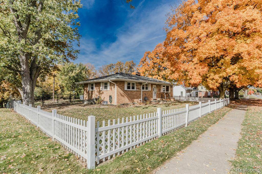 Chelsea, MI 48118,328 Wilkinson Street