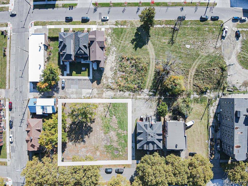 Detroit, MI 48202,57 E EUCLID Street