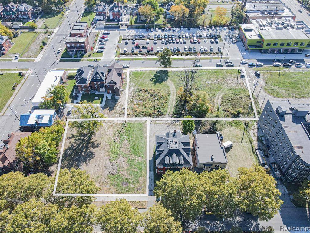 Detroit, MI 48202,77 E EUCLID Street