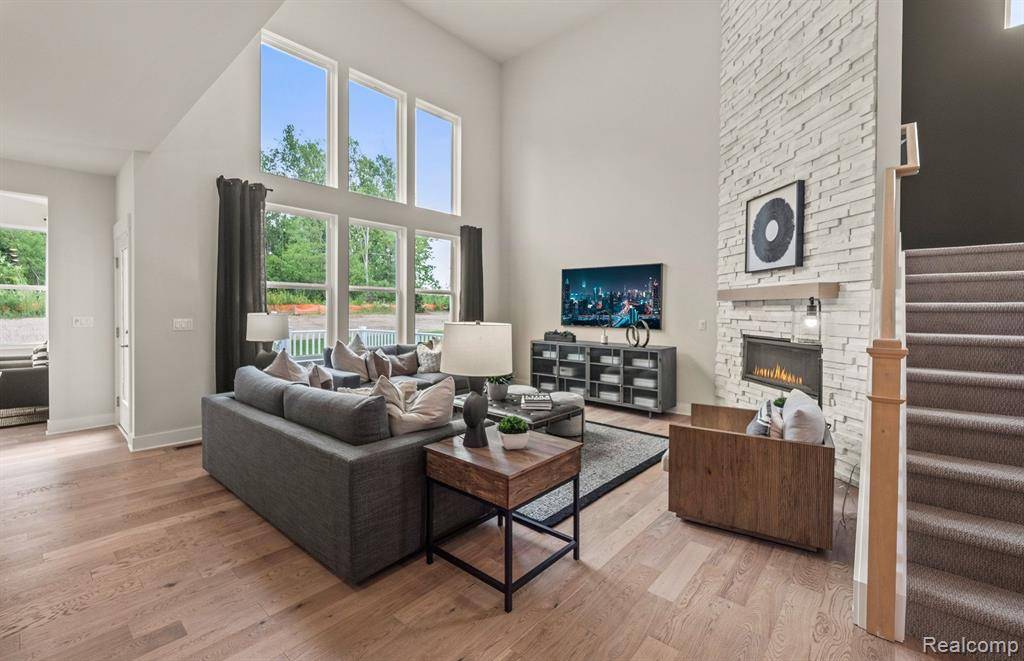 South Lyon, MI 48178,22956 JENS Drive