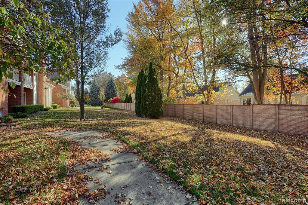 Sterling Heights, MI 48314,4138 Berkshire Drive