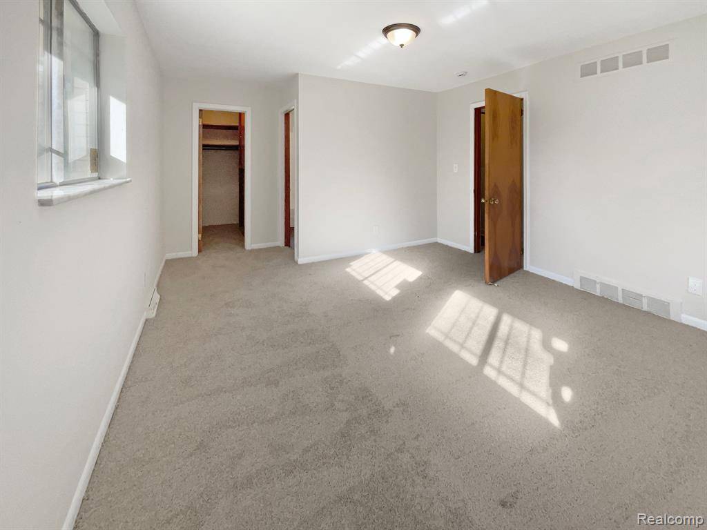 Westland, MI 48186,27475 ANNAPOLIS Road