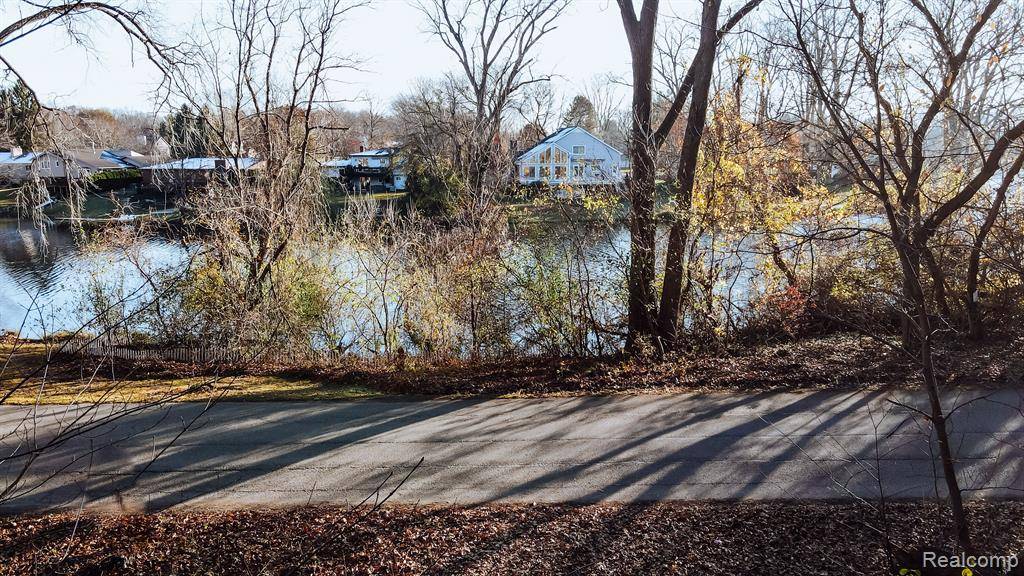 White Lake, MI 48383,00 Ripple Way Road