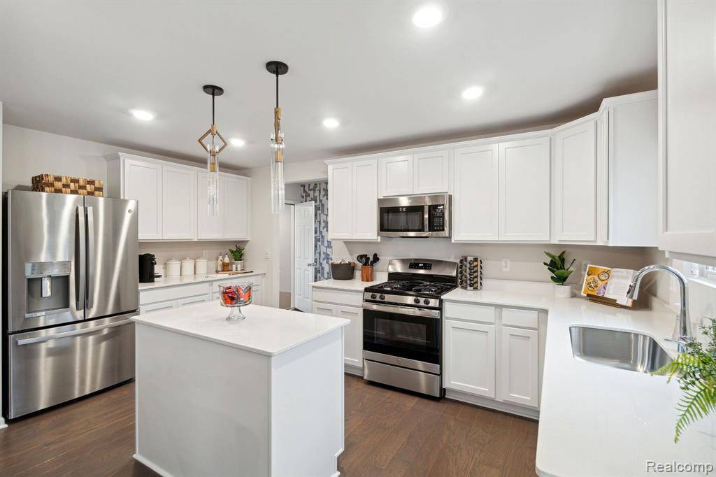 Van Buren, MI 48111,14336 OLD OAK Trail