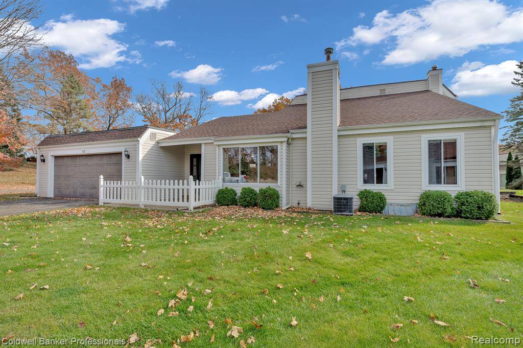 Oxford, MI 48371,612 OXFORD OAKS Court