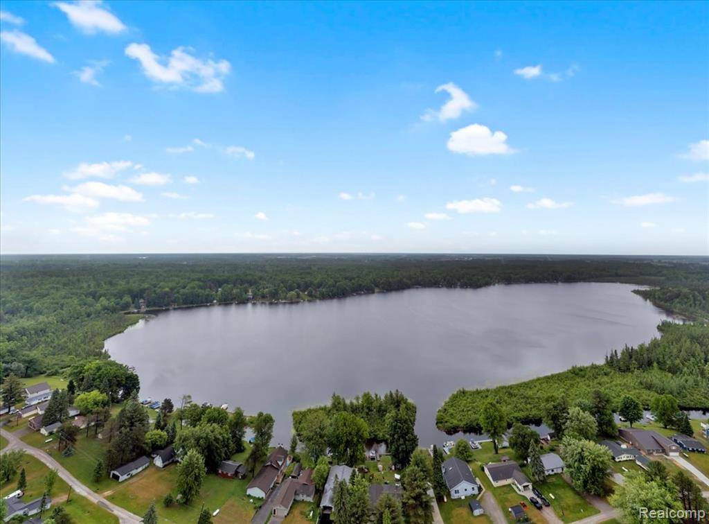 Lupton, MI 48635,2898 E Lake Drive