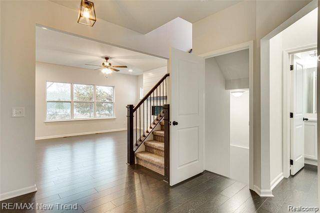 Wixom, MI 48393,532 PATTAN Drive