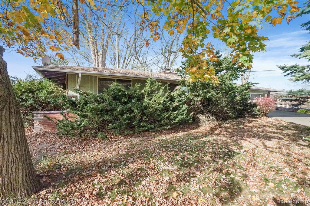 Livonia, MI 48152,19051 MERRIMAN Road