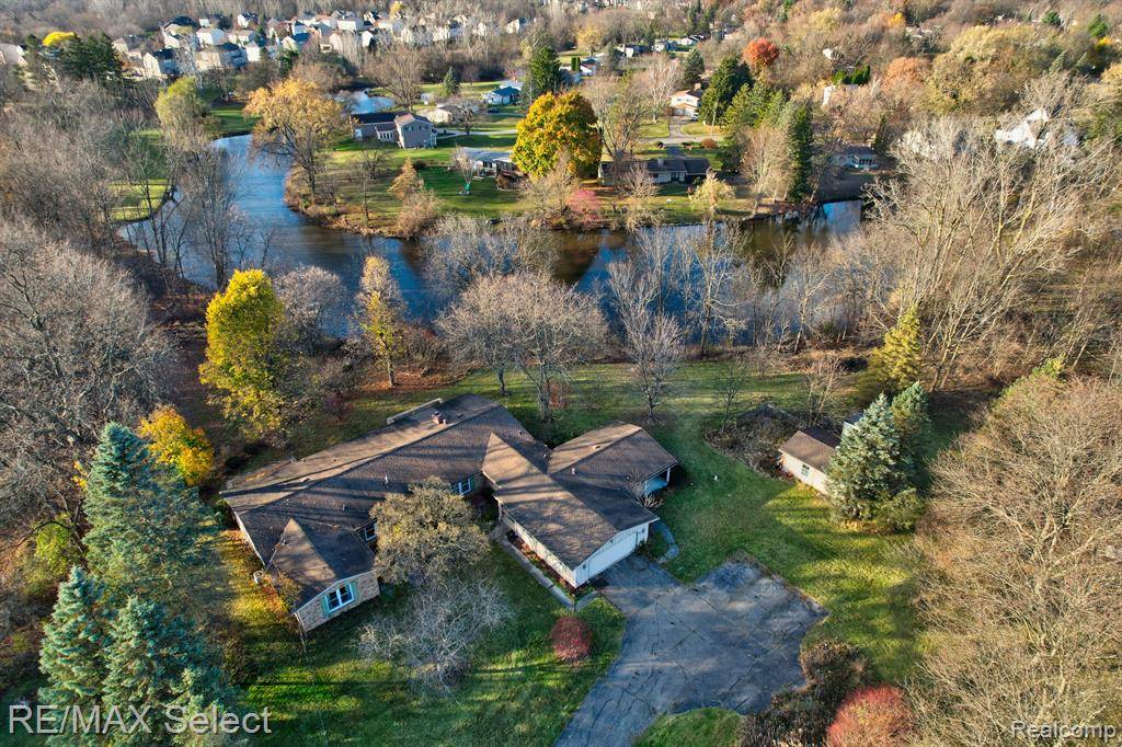 Grand Blanc, MI 48439,6353 PERRY Road