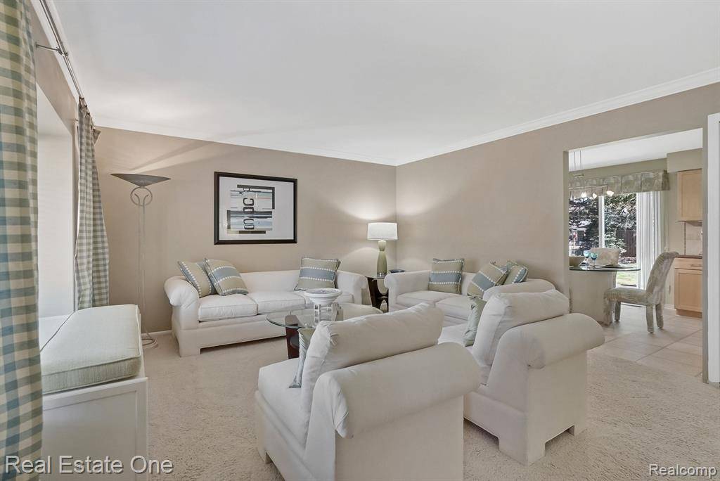 Livonia, MI 48154,14724 Park Street