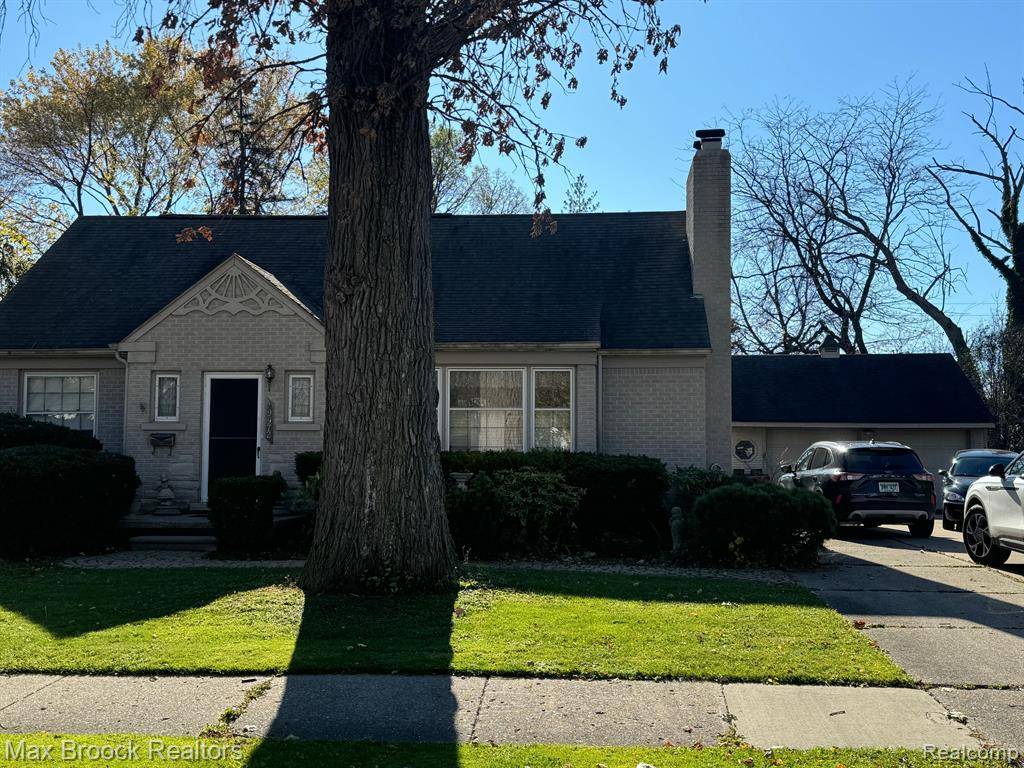 Harper Woods, MI 48225,19972 WOODCREST Street