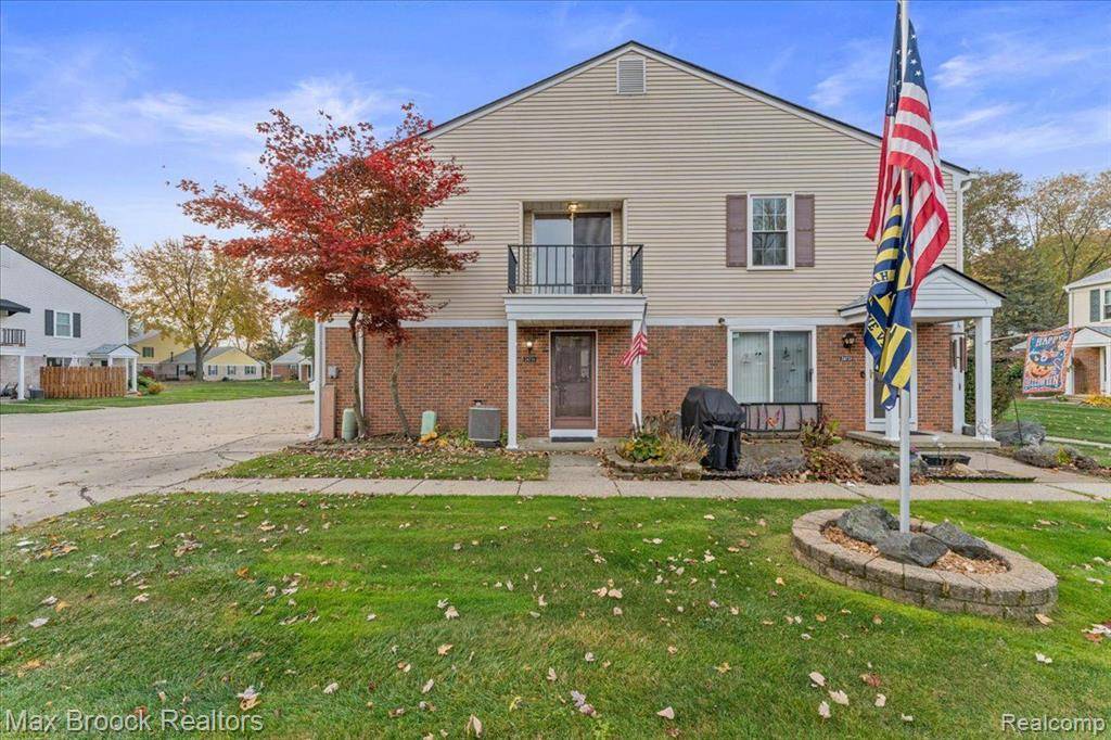 Harrison Township, MI,24735 Meadow Creek Drive