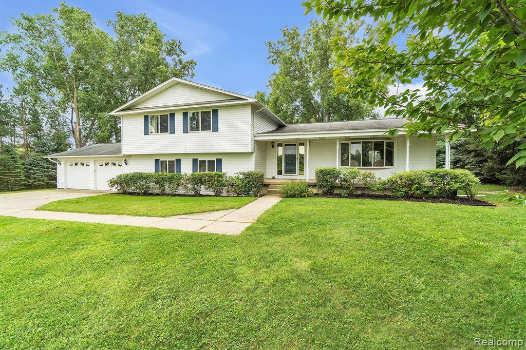 Gaines Vlg, MI 48436,9111 RAY Road