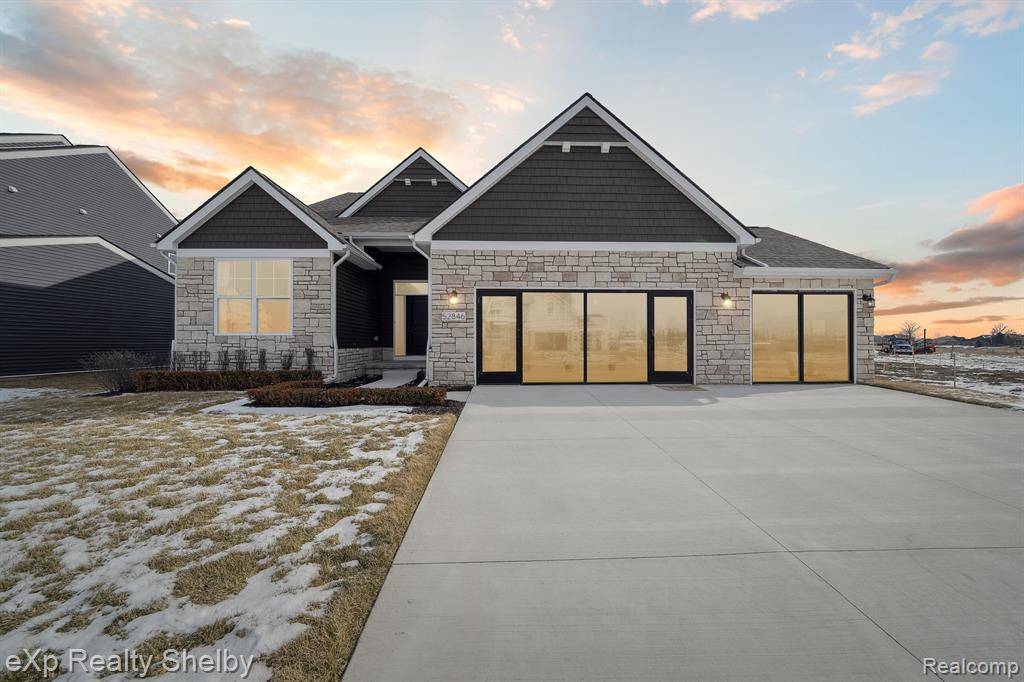 Macomb, MI 48042,52600 WELLINGTON VALLEY Drive