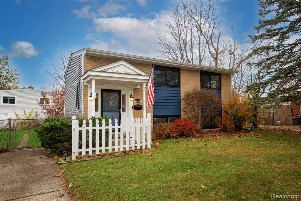 Rockwood, MI,23264 ASTRID CT