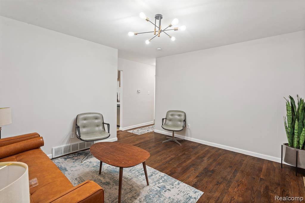 Wayne, MI 48184,34544 PHYLLIS Street