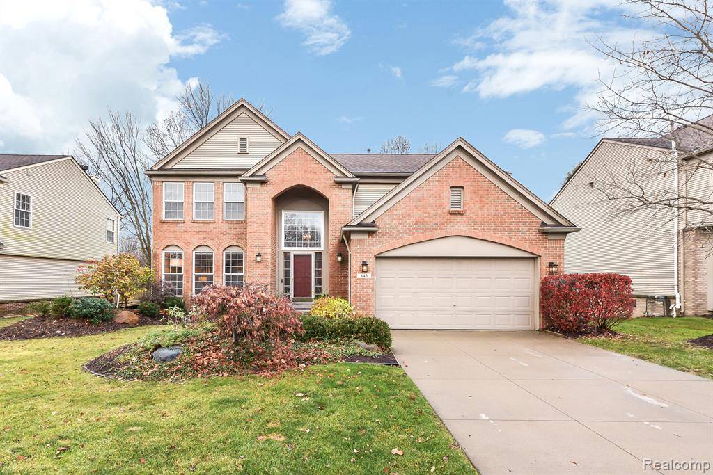 South Lyon, MI 48178,843 WESTHILLS Drive