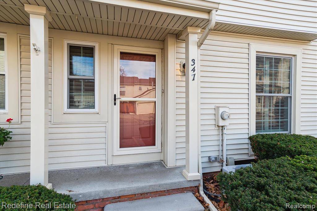 Plymouth, MI 48170,347 W Ann Arbor Trail Court