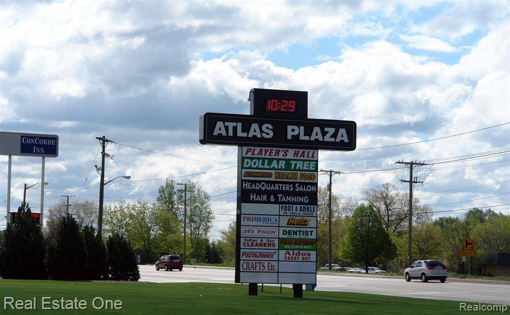 Waterford, MI 48327,7300 HIGHLAND Road