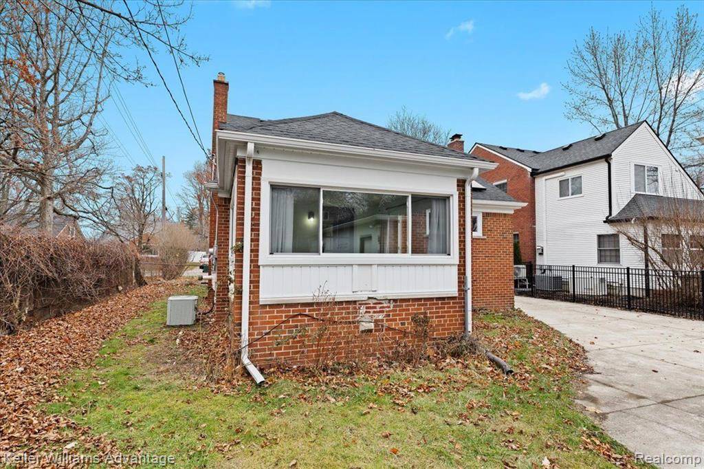 Huntington Woods, MI,13365 BALFOUR Avenue