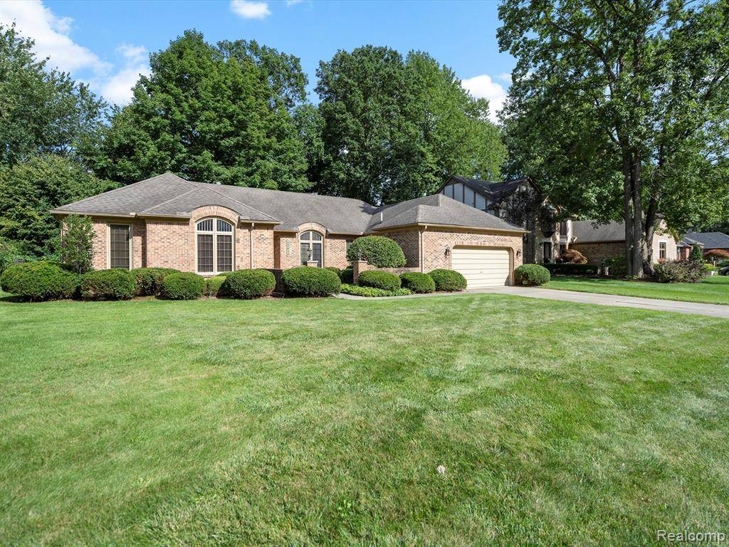 Shelby Twp, MI 48315,53640 OAKVIEW Drive