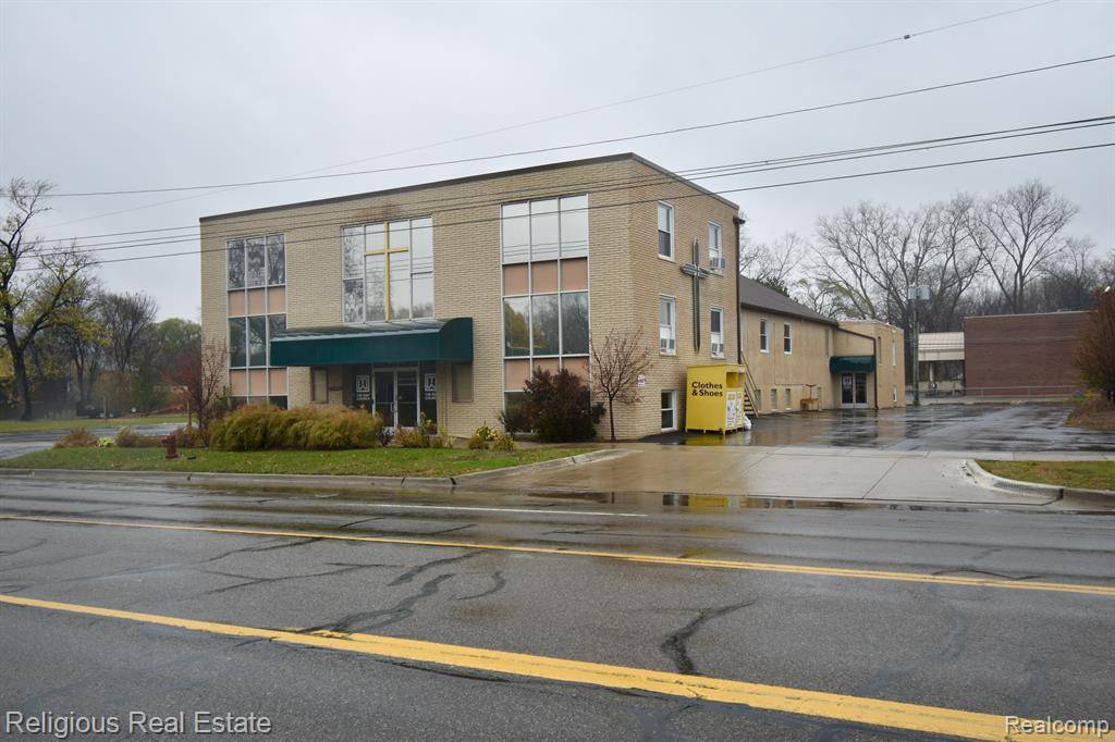 Livonia, MI 48150,8900 MIDDLEBELT Road