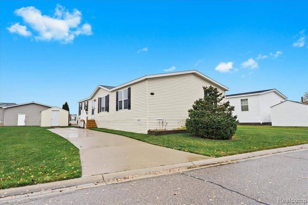 South Lyon, MI 48178,11198 SHADY GROVE