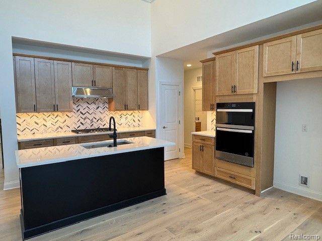 Ann Arbor, MI 48105,3125 MILLBURY Lane