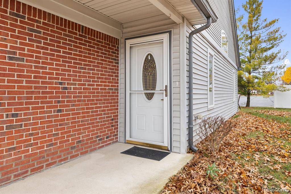 Garden City, MI,29404 MEADOW Lane