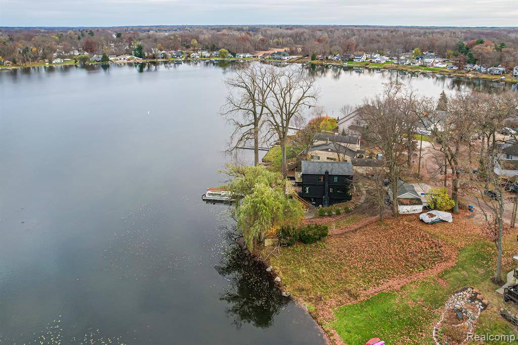 White Lake, MI,1225 GROVE POINT Drive
