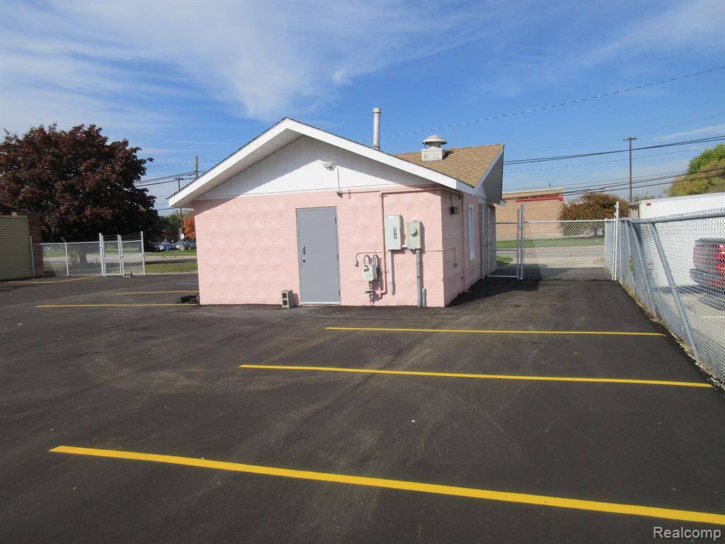 Eastpointe, MI 48021,17020 E 10 MILE Road