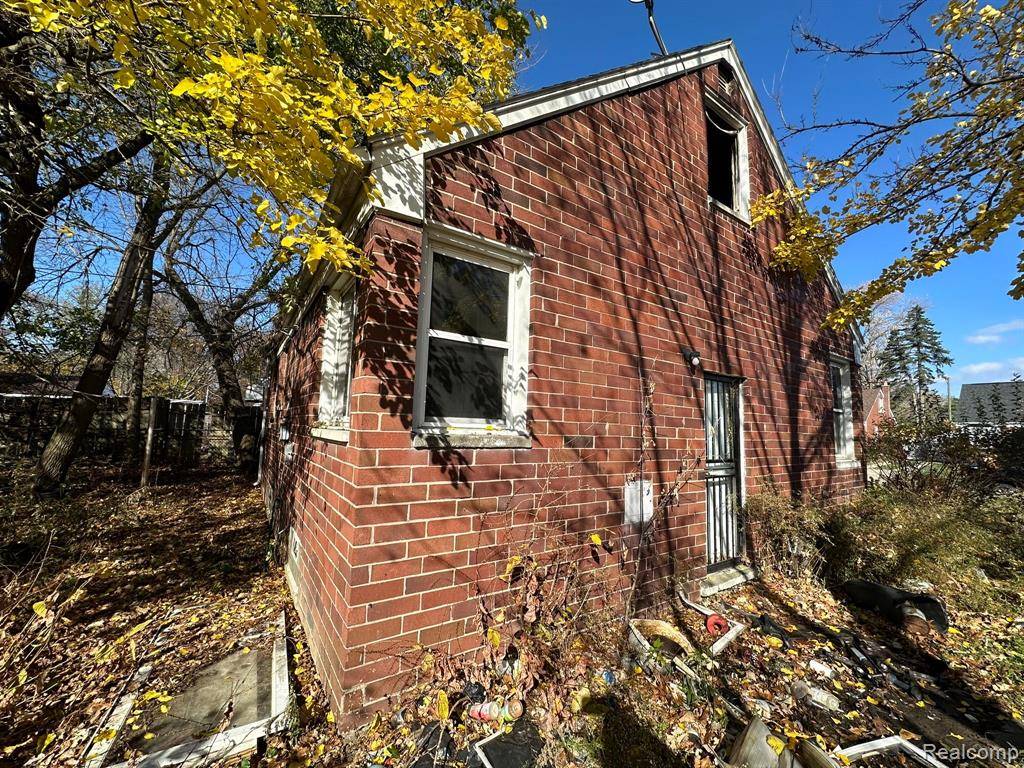 Inkster, MI 48141,1304 HELEN Street