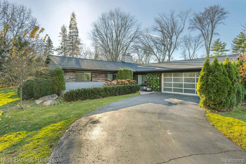 Bloomfield Hills, MI,5516 WESTWOOD Lane