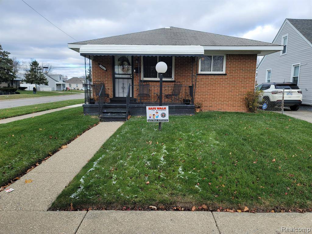 Roseville, MI 48066,17717 OAKDALE Street