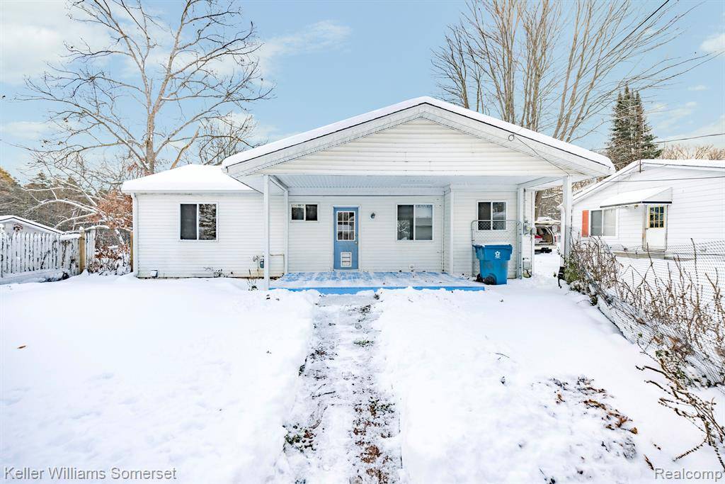 Houghton Lake, MI 48629,139 BROKEN ARROW Trail