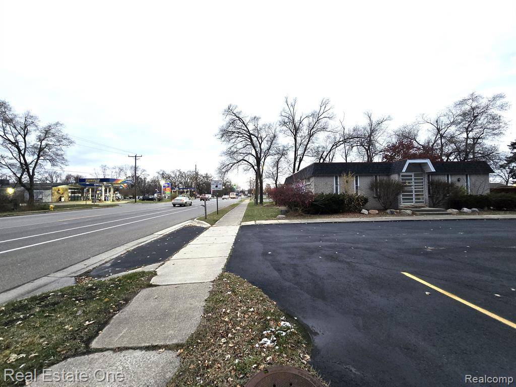 Ypsilanti, MI 48198,880 N FORD Boulevard
