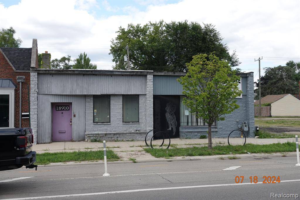 Detroit, MI 48223,18908-10 GRAND RIVER Avenue