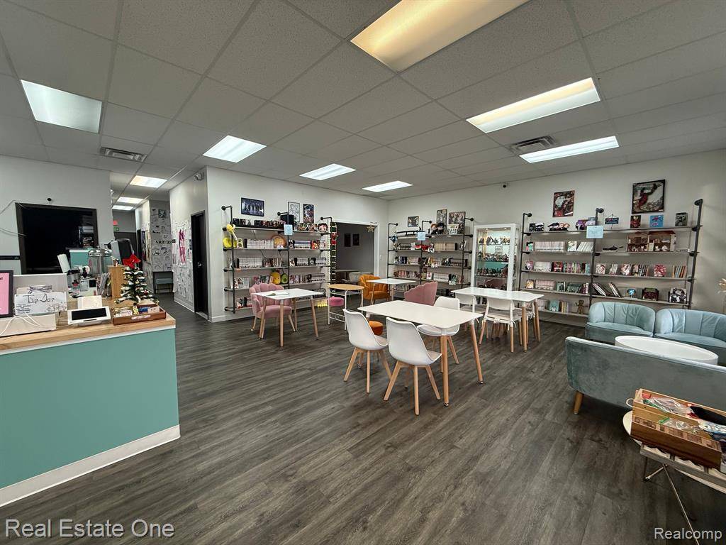 Sterling Heights, MI 48312,11445 15 Mile Road