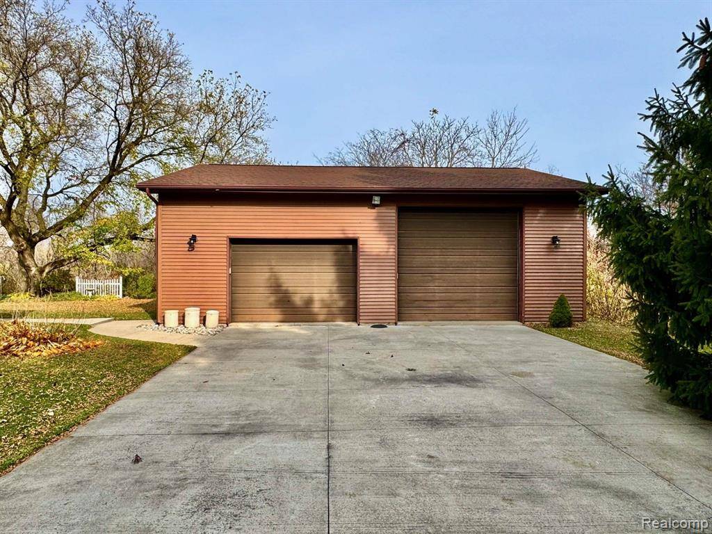 Lexington, MI 48450,6833 COUNTY FARM Road